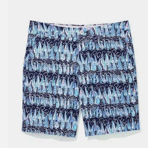 NWT Lilly Pulitzer Beaumont Stretch Shorts 42R in Low Tide Navy Sails & Stripes